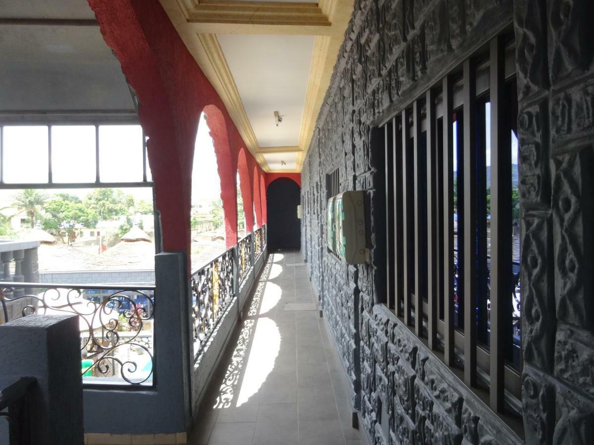 Meka Hotel Kara Exterior photo